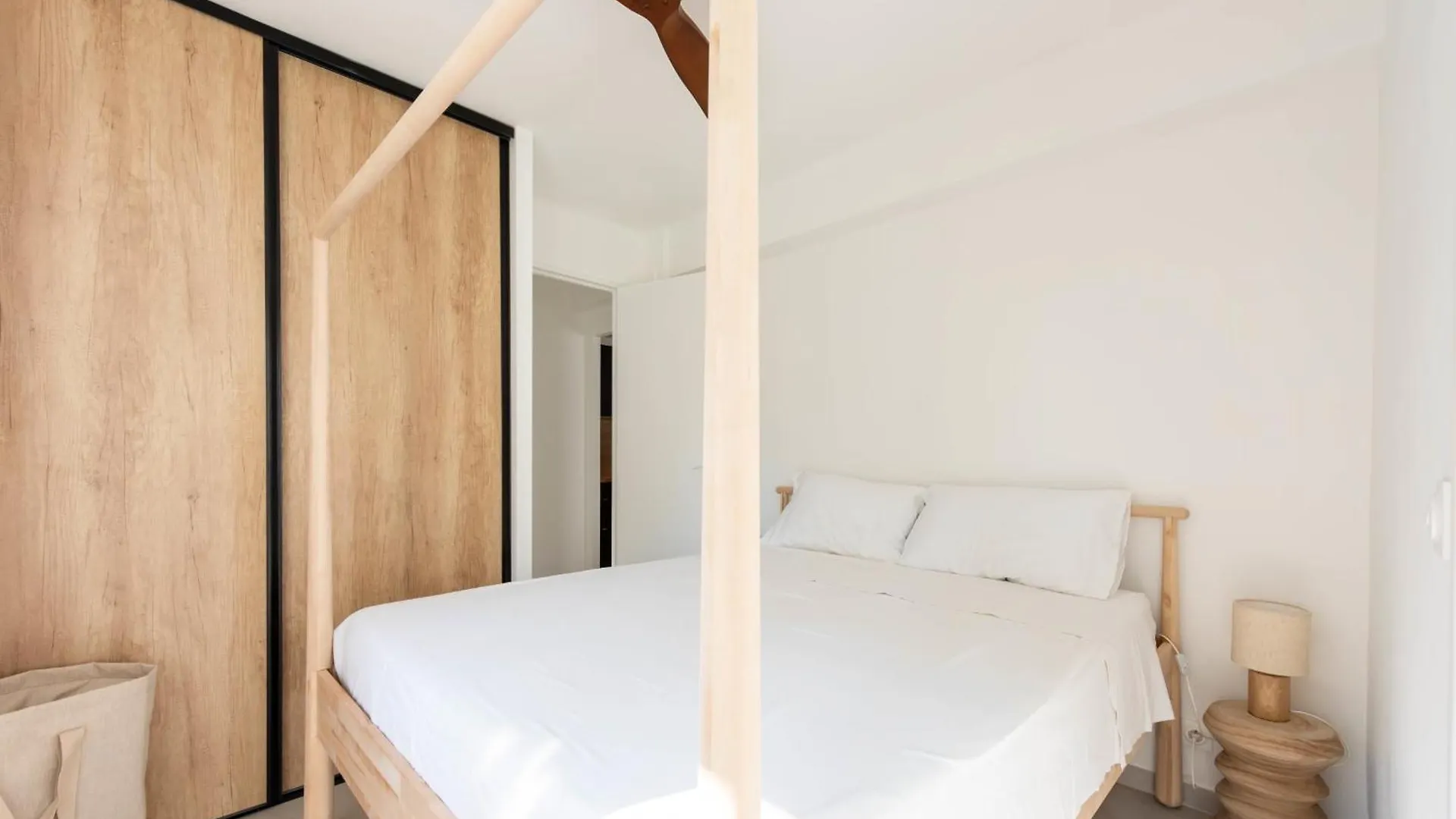Bright 1-Br Apartment Walk To The Beach Cannes